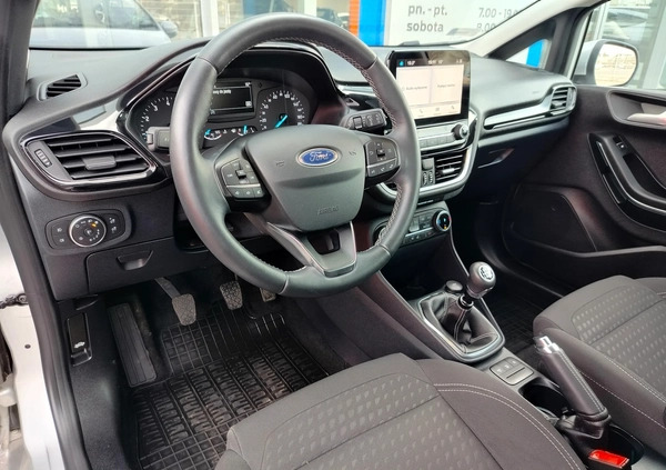 Ford Fiesta cena 56900 przebieg: 111607, rok produkcji 2020 z Toruń małe 742